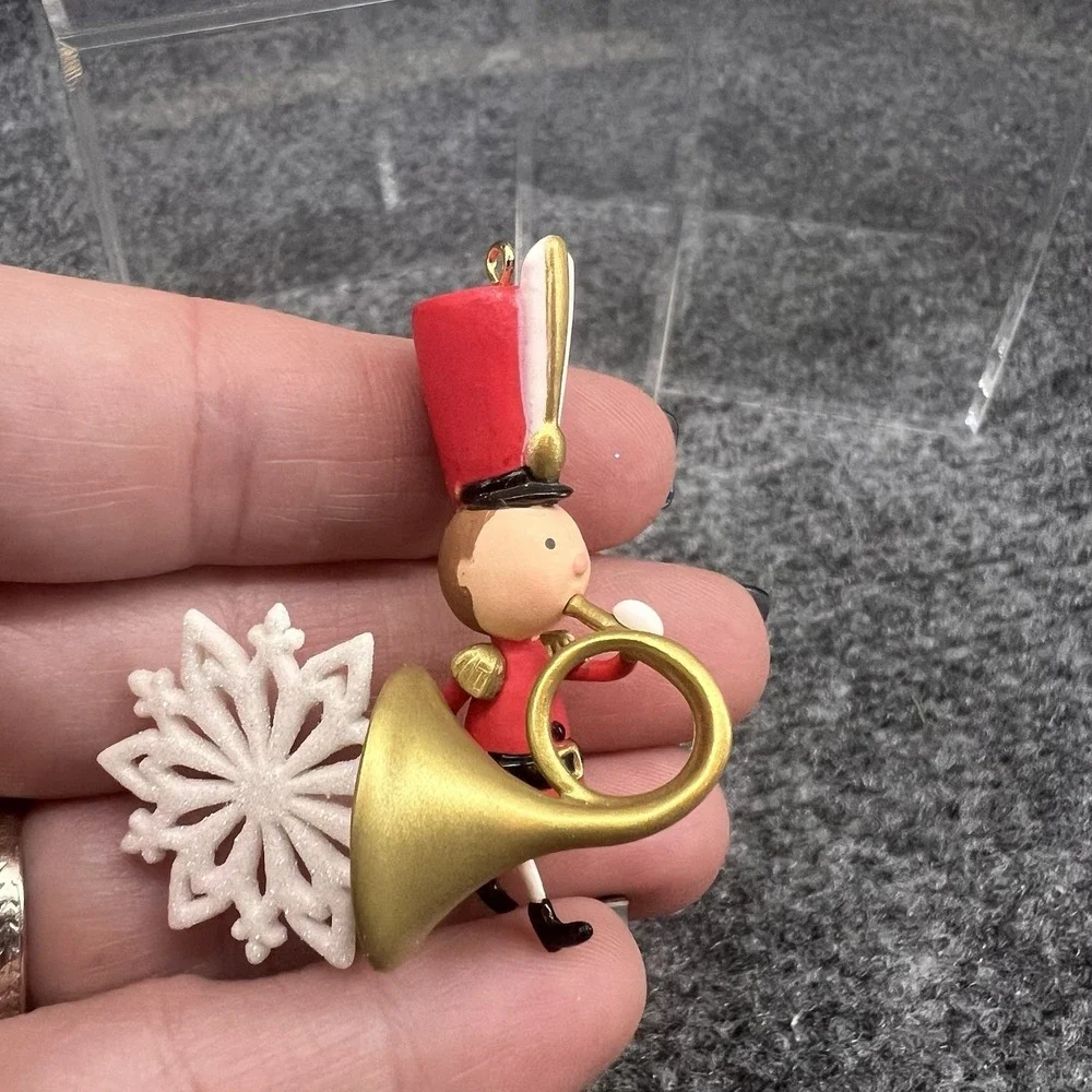 2020 Hallmark Festive French Horn Limited Edition Miniature Ornament LPR3441